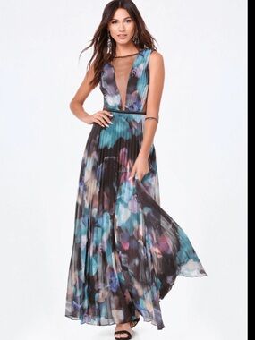 Bebe Pleated Black Water Color Maxi Dress